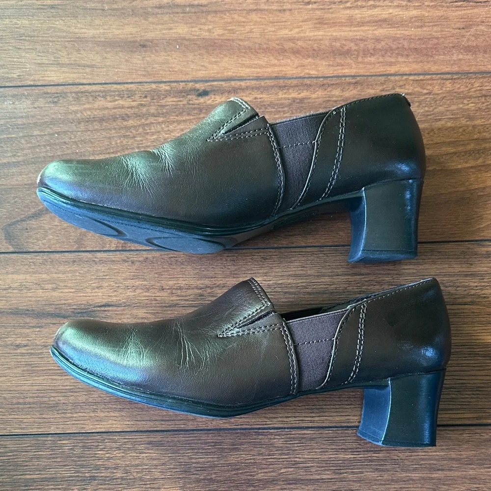 🥿🥿EUC Chic Brown Air Supply Dress Women's Loafers🥿🥿